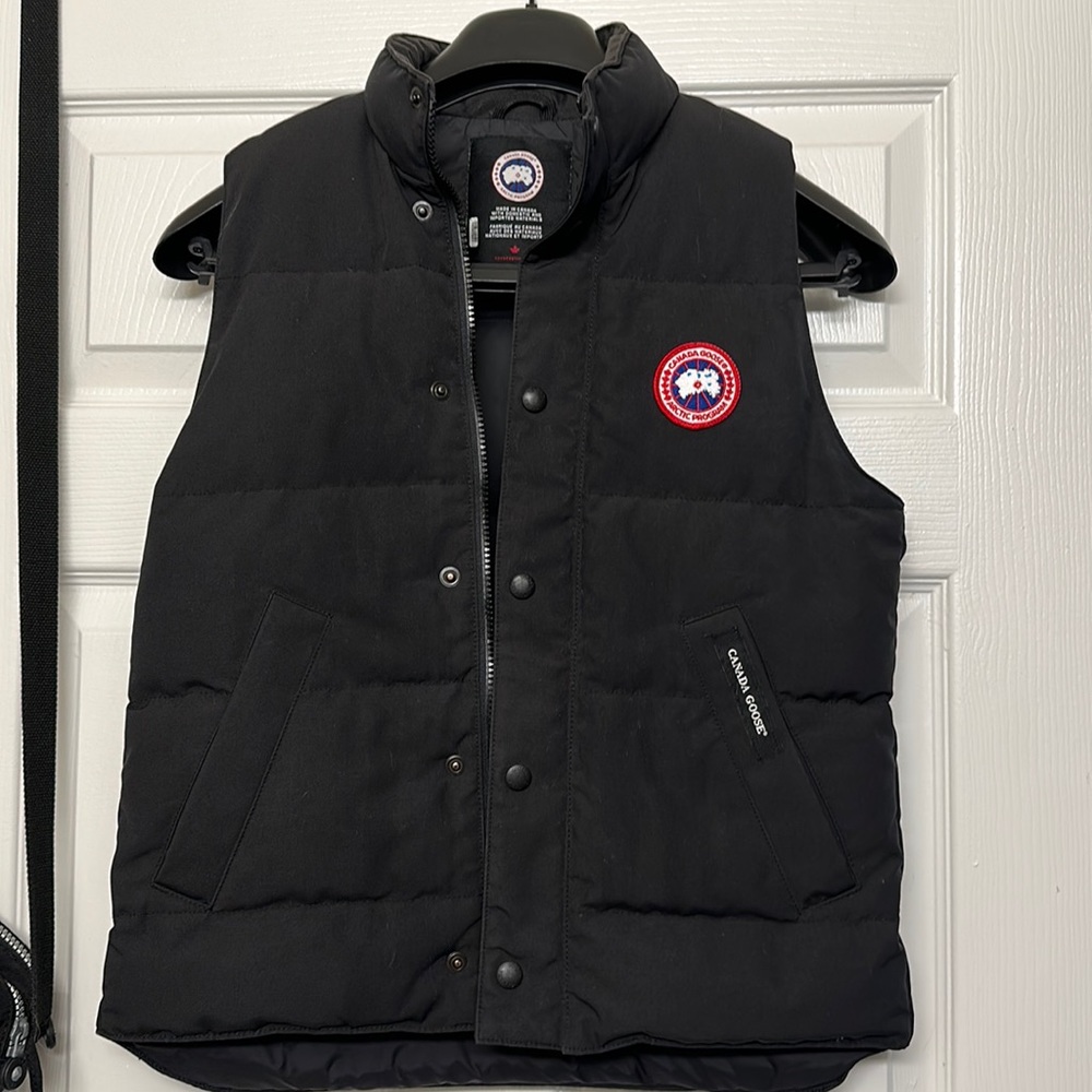 Canada goose jacket XS